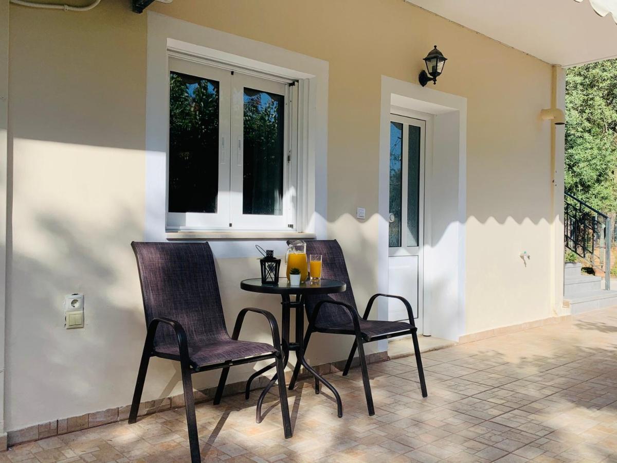 Olive Tree Apartments Lefkada City Ruang foto
