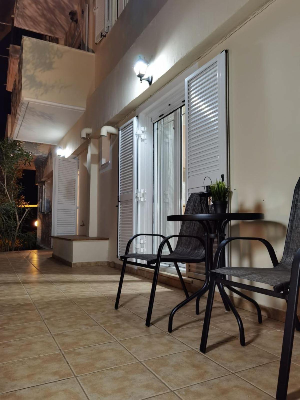 Olive Tree Apartments Lefkada City Ruang foto
