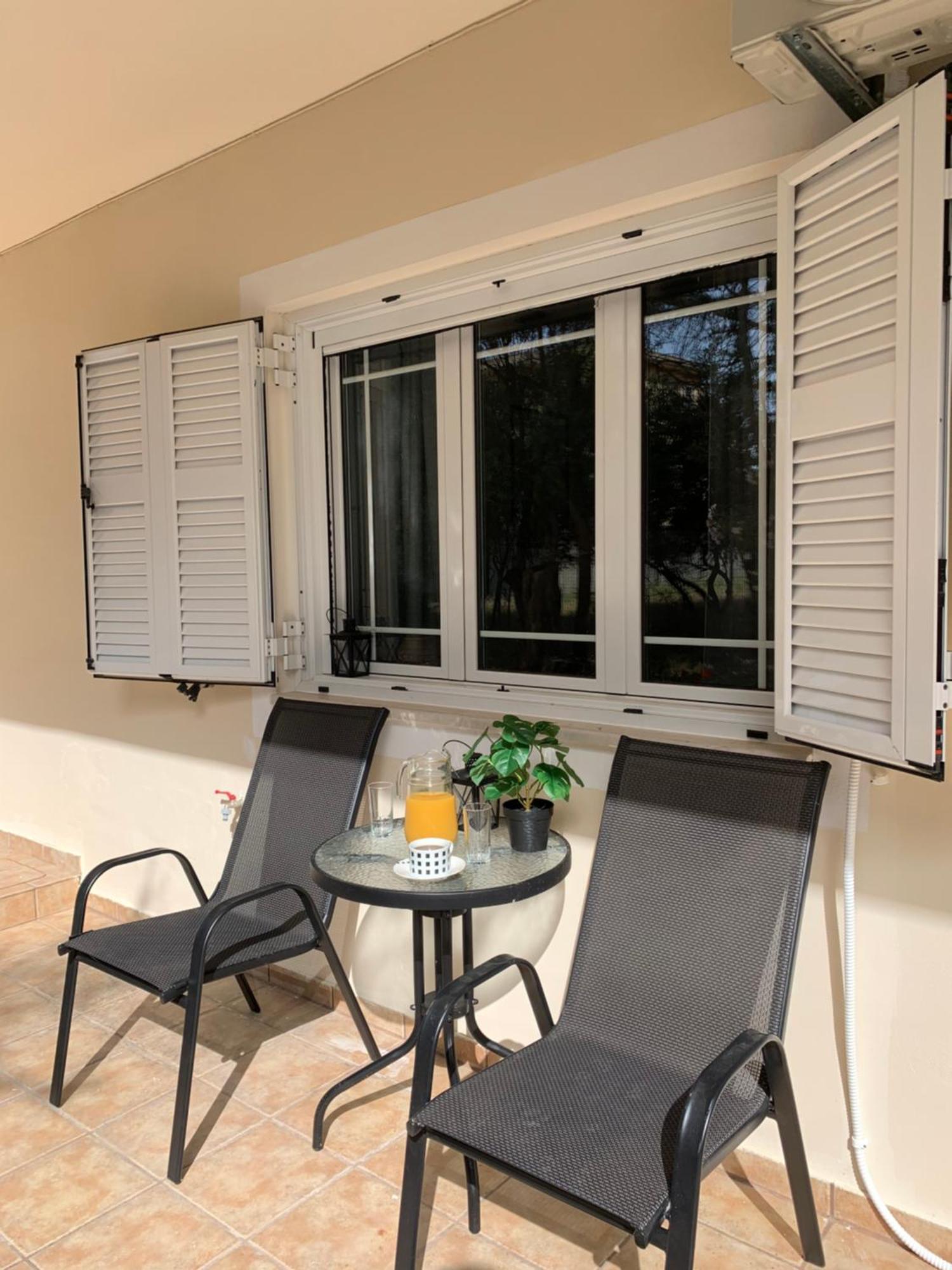 Olive Tree Apartments Lefkada City Ruang foto
