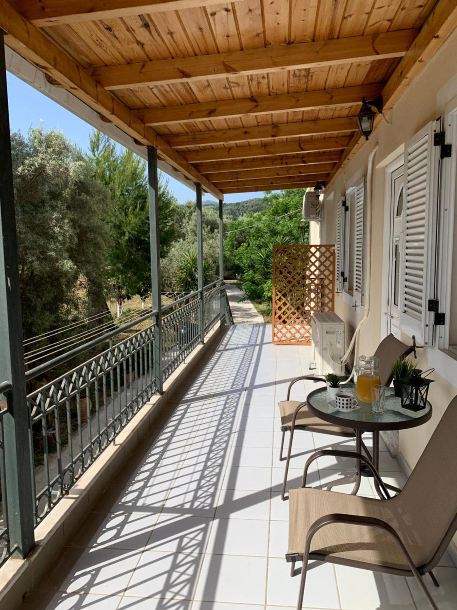 Olive Tree Apartments Lefkada City Ruang foto